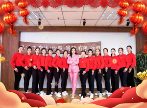 ���ߚwȥҲ�����R�����g���w˹�_(d��)���﹧ף�����R���񣬸����pȫ���f�������