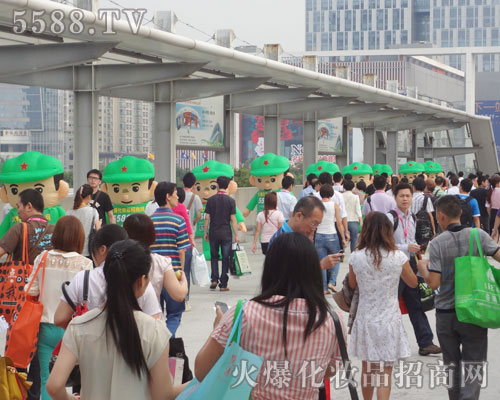 ̤��չ���ƏV֮·���҂��x�o���