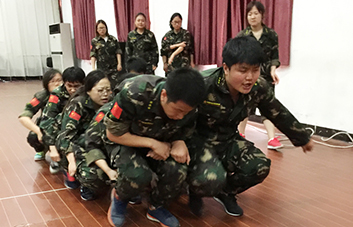 挑戰(zhàn)冠軍隊，與時間賽跑，與榮譽(yù)共舞！